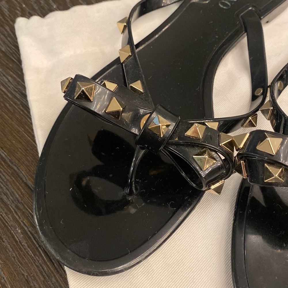 Valentino RUBBER ROCKSTUD THONG - Picture 2 of 7
